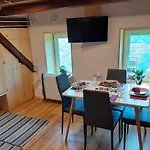 Apartman Tomas Old House - River