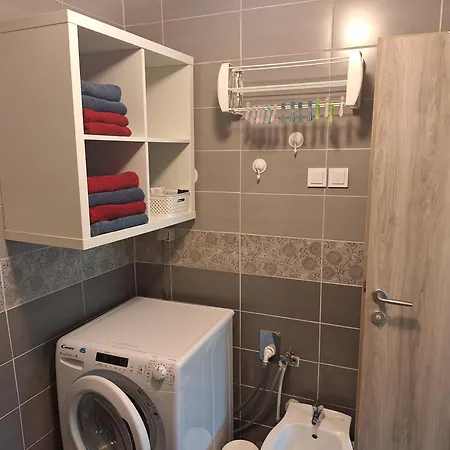 Tomas Old House - River 아파트 Visoko (Sencur)