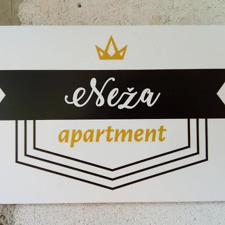 Tomas Old House - River 아파트