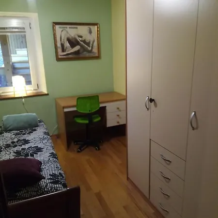 Tomas Old House - River *