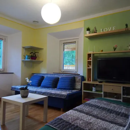 Appartement Tomas Old House - River Visoko (Sencur)