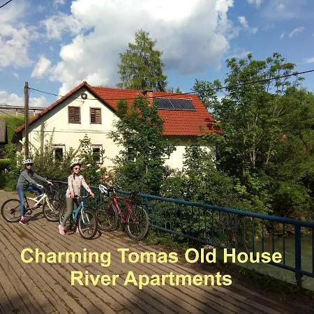 Tomas Old House - River Visoko