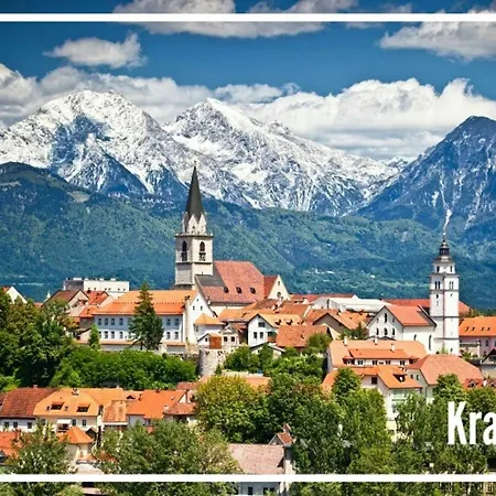 Tomas Old House - River 아파트 *