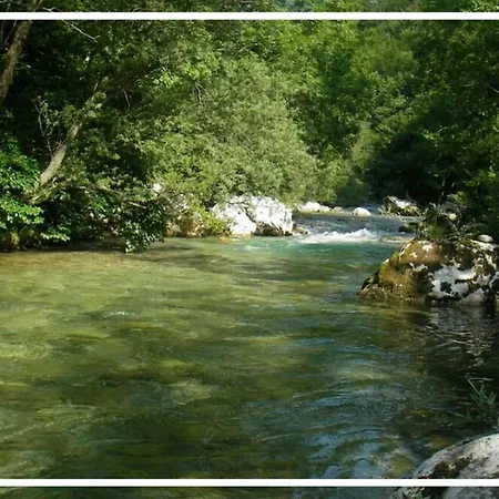 Tomas Old House - River Apartman *