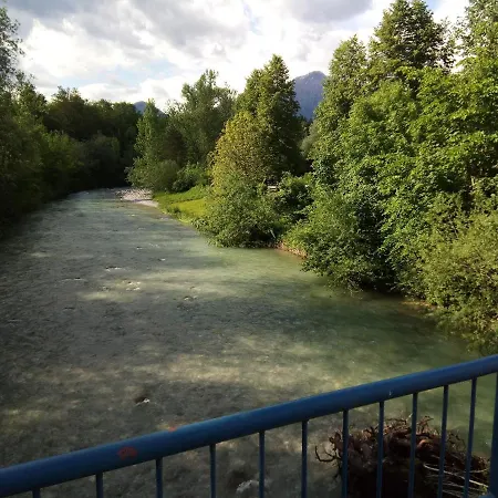 Tomas Old House - River 아파트