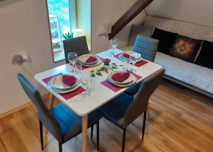 Tomas Old House - River *