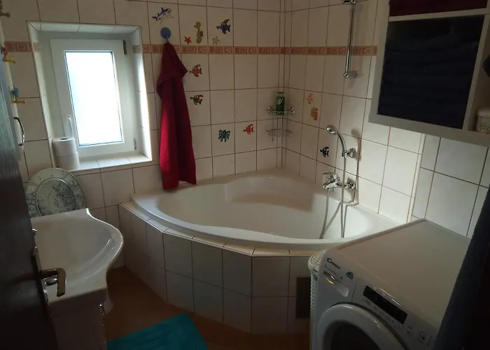 Tomas Old House - River Visoko